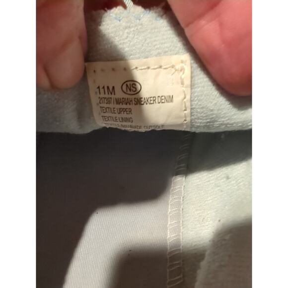 MAURICES Mariah SuperCush Sneaker Womens 11M Blue Canvas Slip On Scrunch Heel - Picture 9 of 9